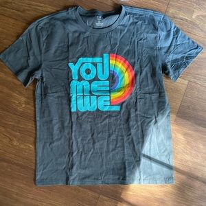 NWT Gap graphic tshirt
